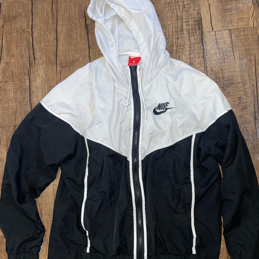 NIKE Black & White Essential Windbreaker